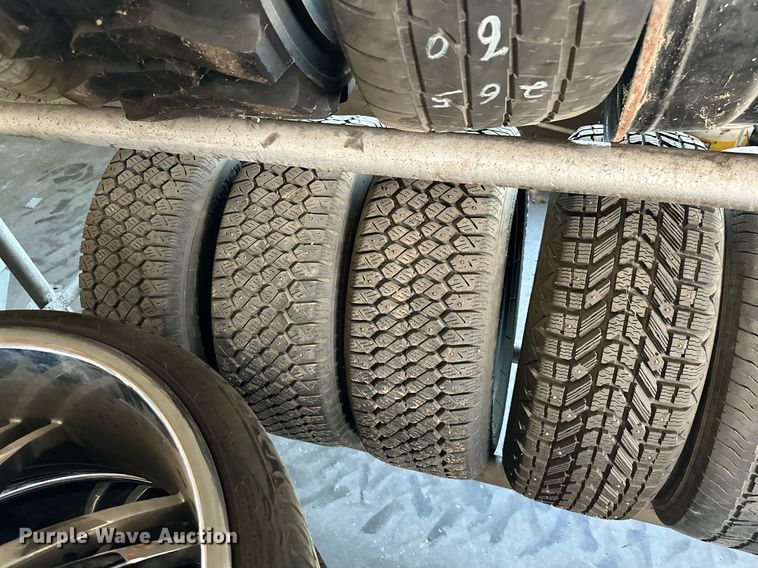 image for item ZA0375 Approximately 52 tires