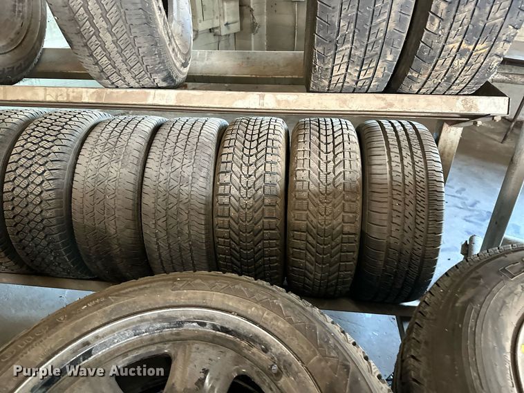 image for item ZA0375 Approximately 52 tires