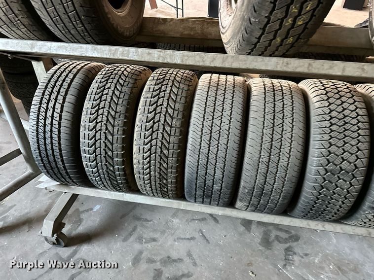 image for item ZA0375 Approximately 52 tires