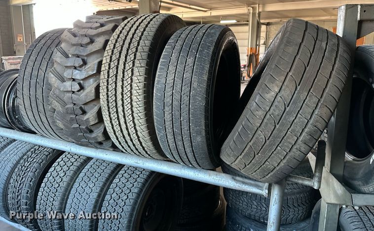 image for item ZA0375 Approximately 52 tires