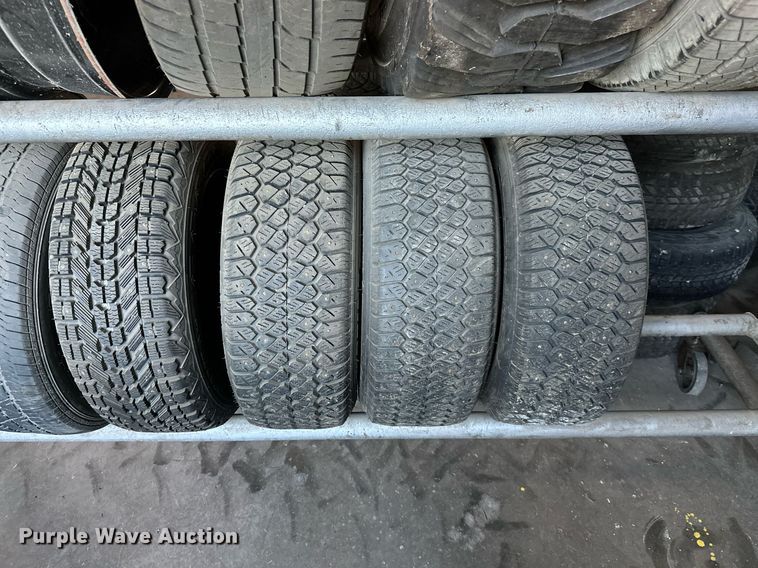 image for item ZA0375 Approximately 52 tires