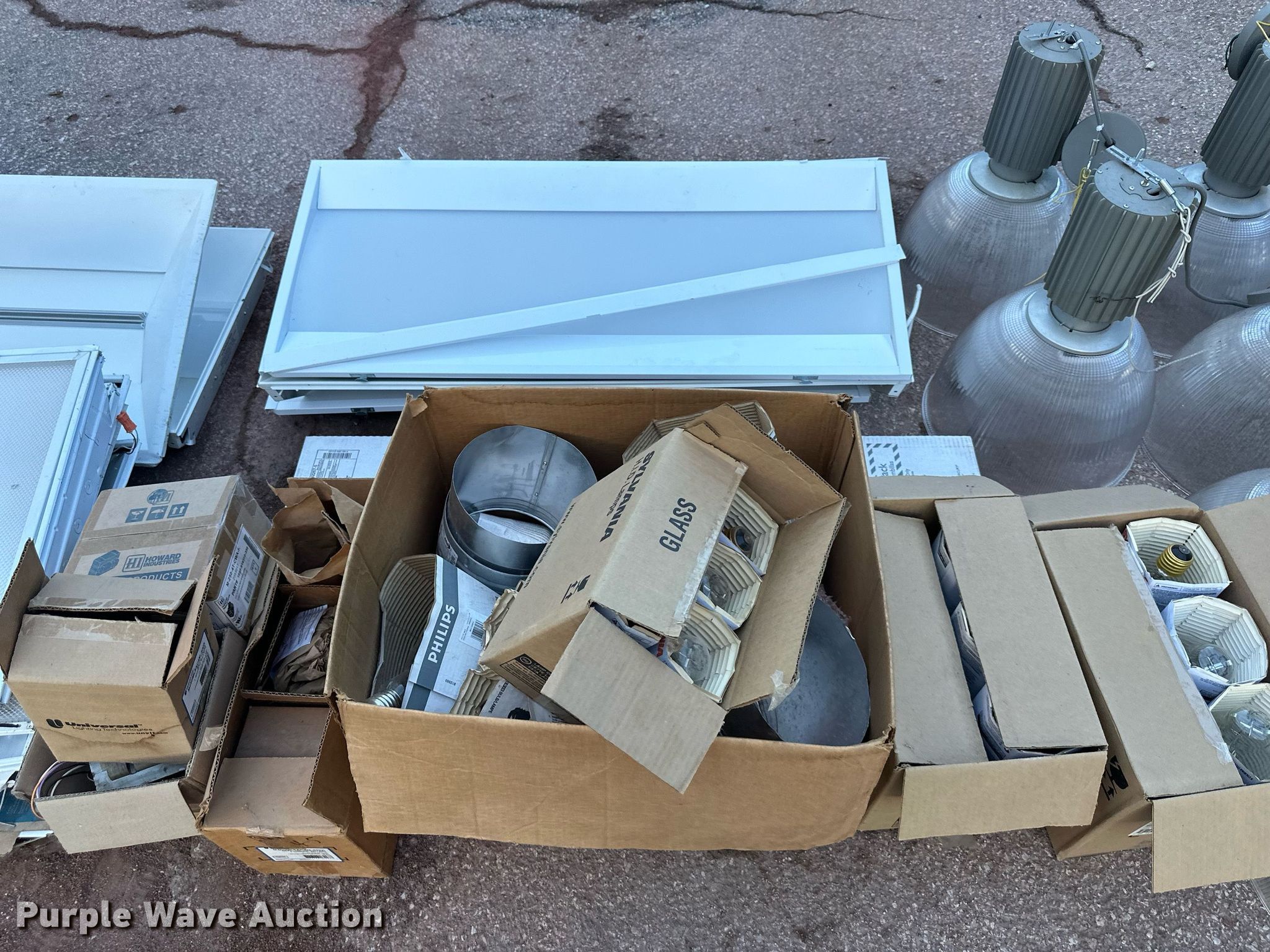 Appliances in Overland Park, KS Item OF9073 sold Purple Wave