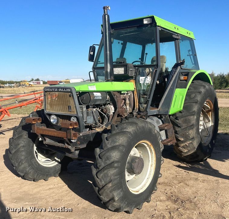 image for item DH1877 1990 Deutz Allis 7085  MFWD tractor