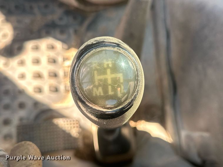 image for item DH1877 1990 Deutz Allis 7085  MFWD tractor