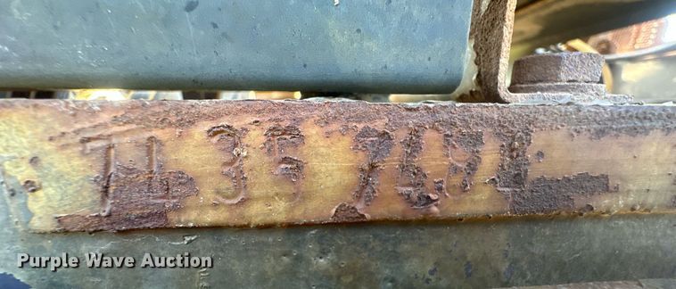 image for item DH1877 1990 Deutz Allis 7085  MFWD tractor