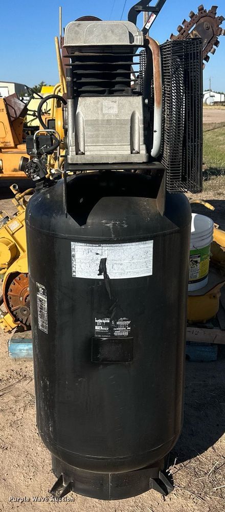 image for item DH1881 Air compressor