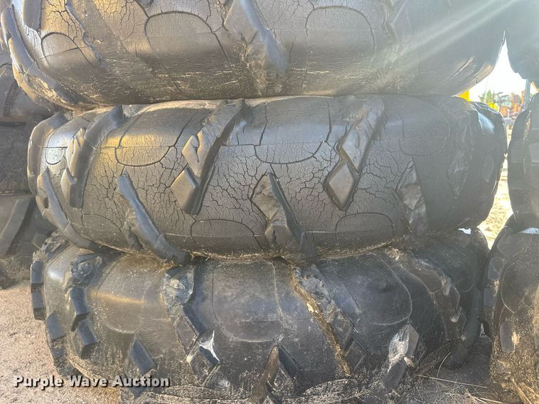 image for item DH1885 (19) 11R24.5 irrigation pivot tires and wheels