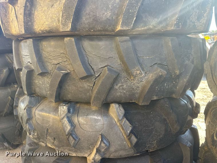 image for item DH1885 (19) 11R24.5 irrigation pivot tires and wheels