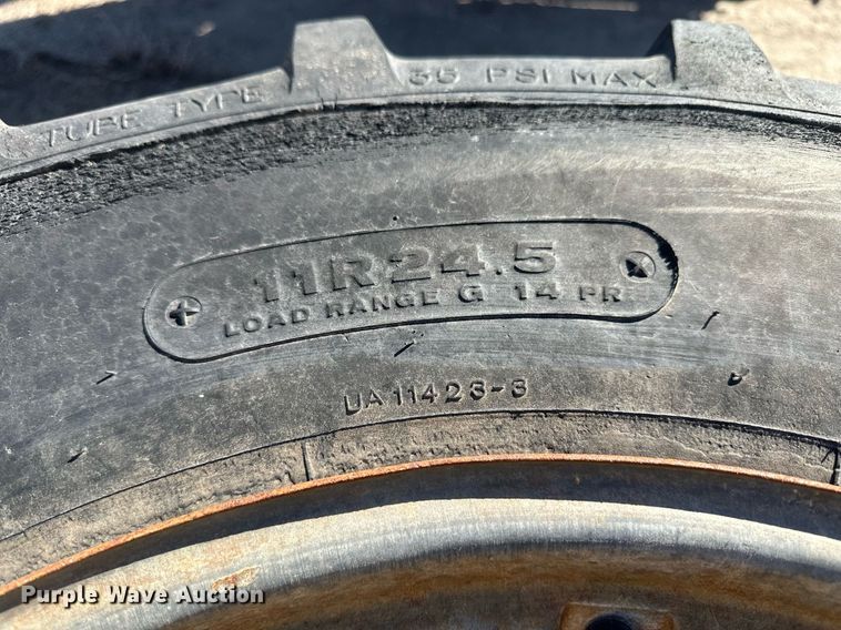 image for item DH1885 (19) 11R24.5 irrigation pivot tires and wheels