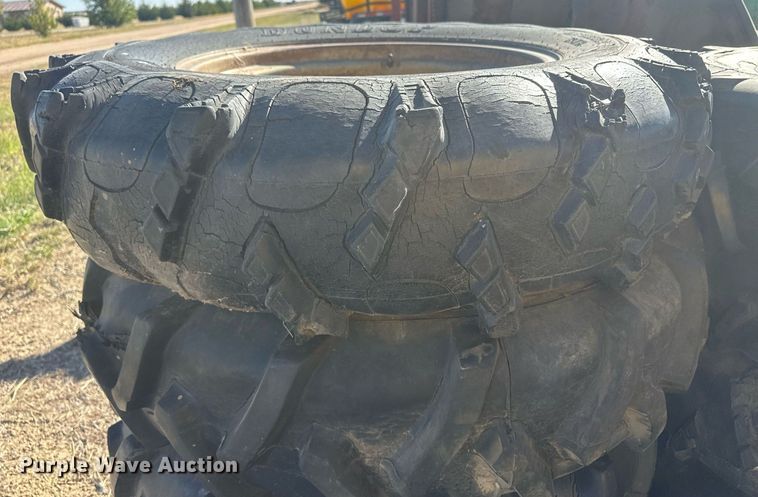 image for item DH1885 (19) 11R24.5 irrigation pivot tires and wheels