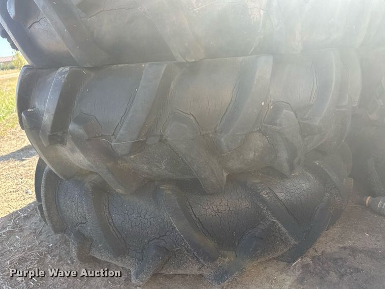 image for item DH1885 (19) 11R24.5 irrigation pivot tires and wheels