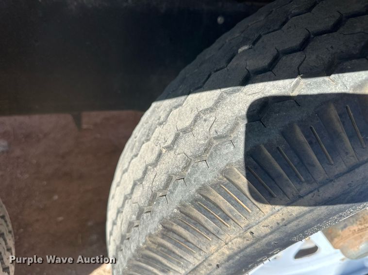 image for item DH1888 Nurse tank trailer