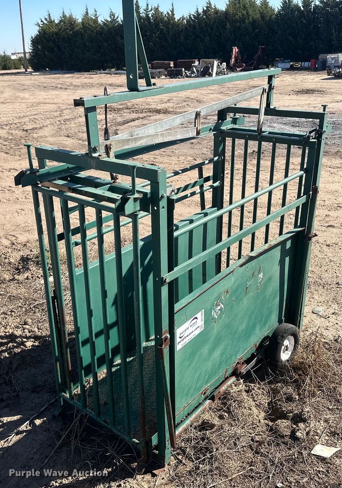 image for item DH1889 Osborne livestock scale