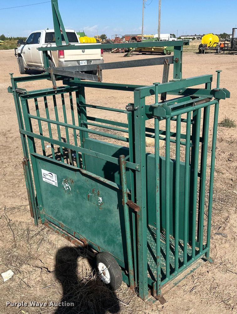 image for item DH1889 Osborne livestock scale