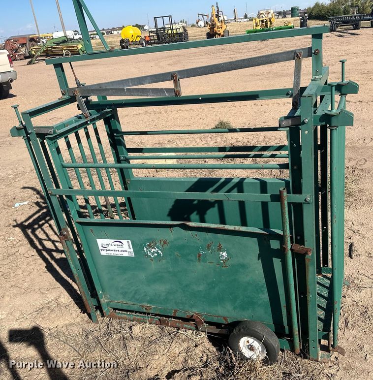 image for item DH1889 Osborne livestock scale