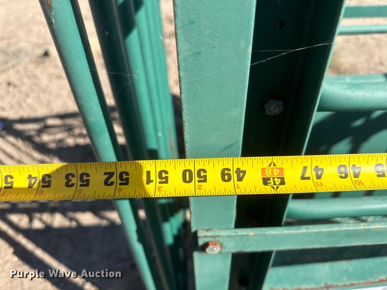 image for item DH1889 Osborne livestock scale