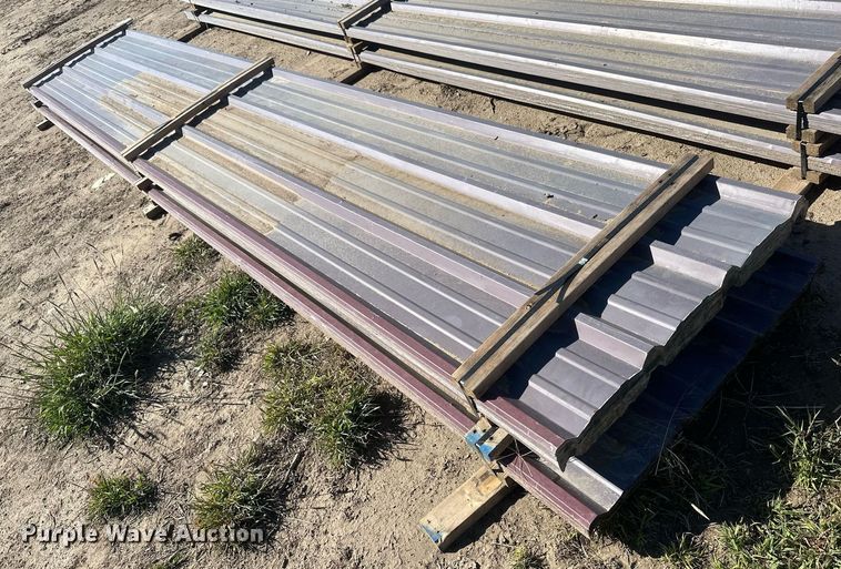 image for item DH1895 (91) sheets of 20'L x 36" W metal siding/roofing