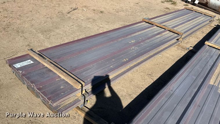 image for item DH1896 (73) sheets of 20' L x 36" W metal siding/roofing