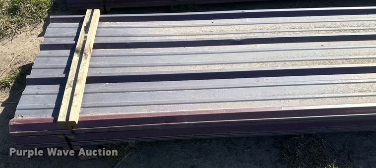 image for item DH1896 (73) sheets of 20' L x 36" W metal siding/roofing