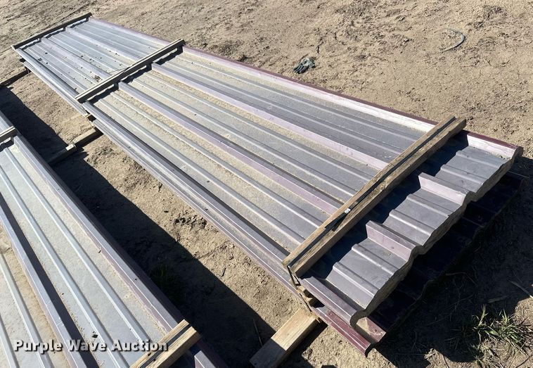image for item DH1896 (73) sheets of 20' L x 36" W metal siding/roofing