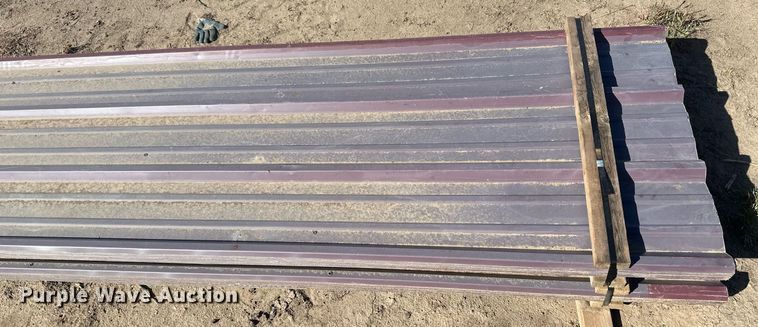 image for item DH1896 (73) sheets of 20' L x 36" W metal siding/roofing