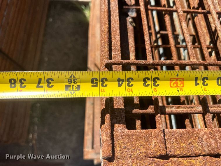 image for item DH1898 (76) hog panels