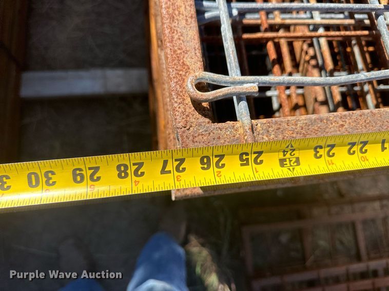 image for item DH1898 (76) hog panels