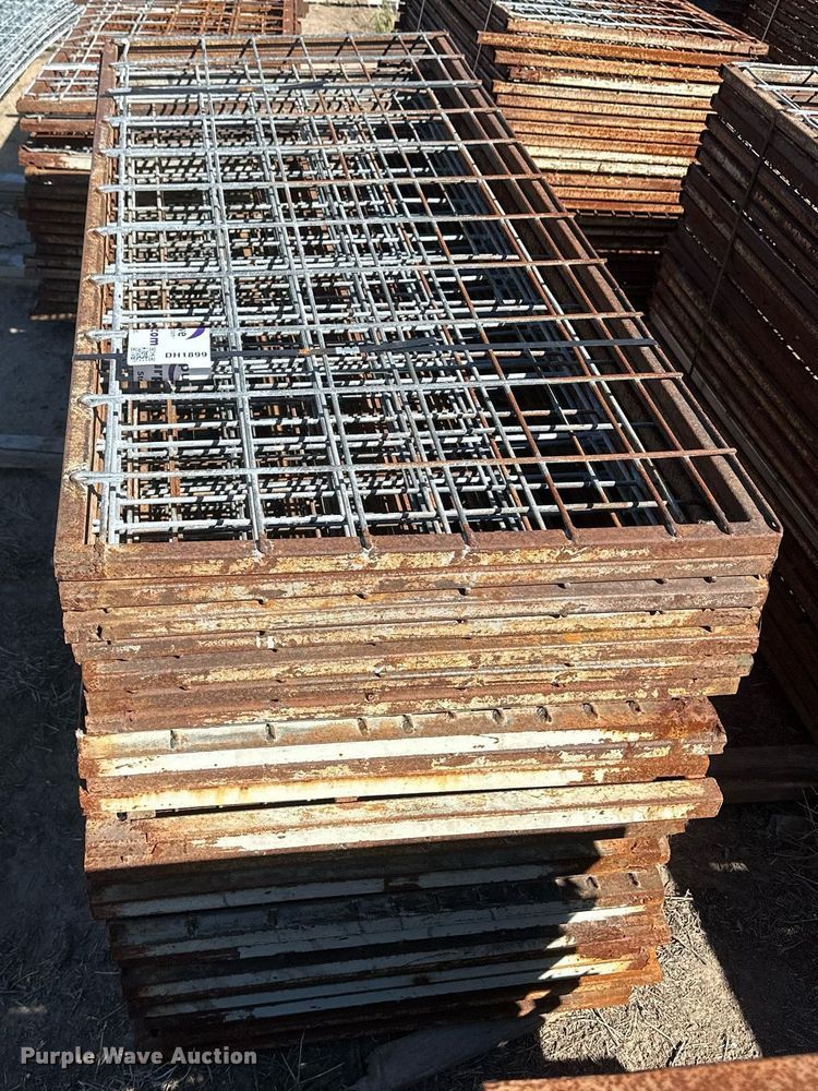 image for item DH1899 (62) hog panels