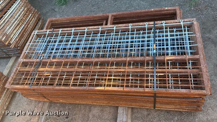 image for item DH1899 (62) hog panels