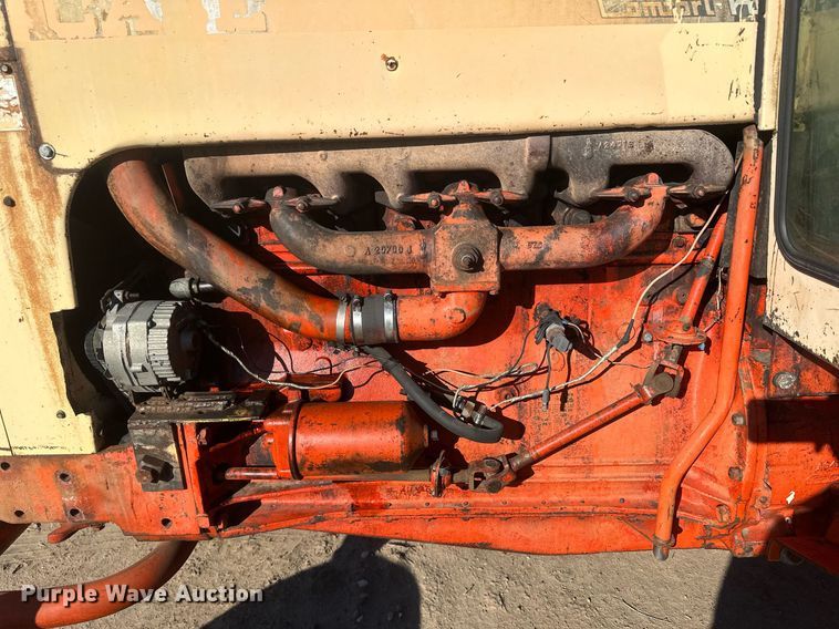 image for item DH1902 1968 Case 930 Comfort King  tractor