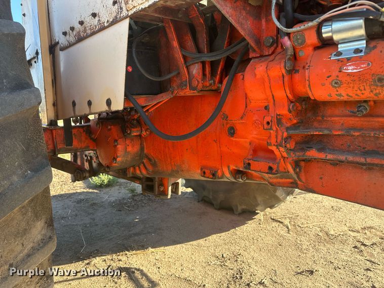 image for item DH1902 1968 Case 930 Comfort King  tractor