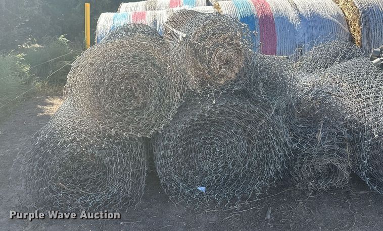 image for item DH1904 680' of chain link fencing