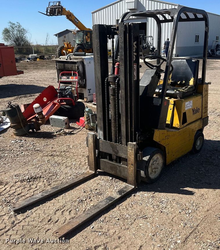 image for item DH1908 Yale GLC025CBUUAT071  forklift
