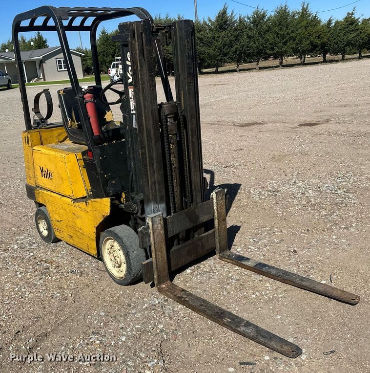 image for item DH1908 Yale GLC025CBUUAT071  forklift