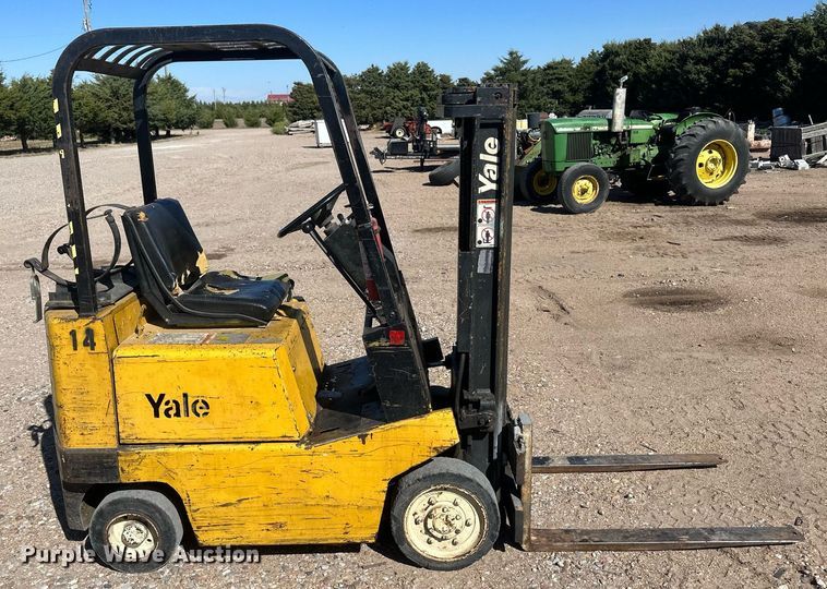 image for item DH1908 Yale GLC025CBUUAT071  forklift