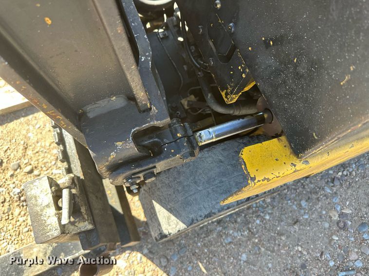 image for item DH1908 Yale GLC025CBUUAT071  forklift