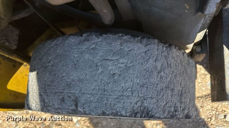 image for item DH1908 Yale GLC025CBUUAT071  forklift