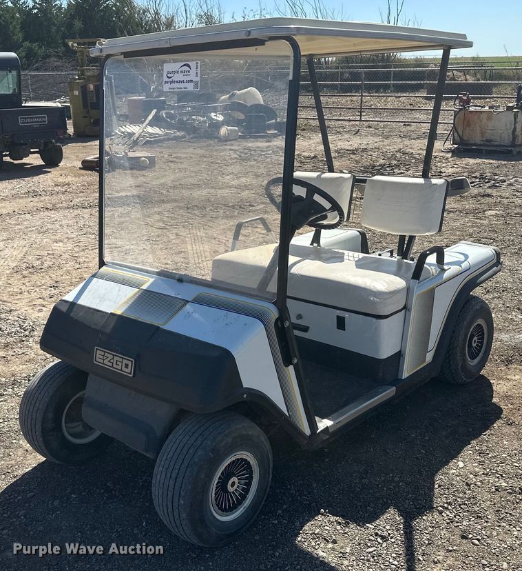 image for item DH1909 Ez-go  golf cart
