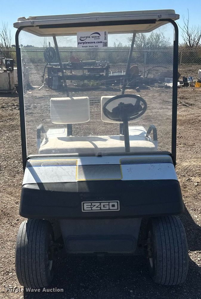 image for item DH1909 Ez-go  golf cart