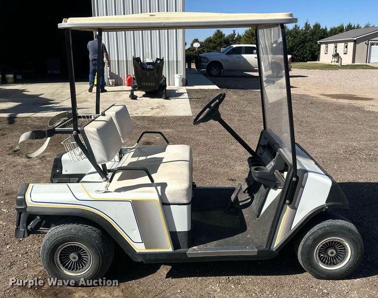 image for item DH1909 Ez-go  golf cart