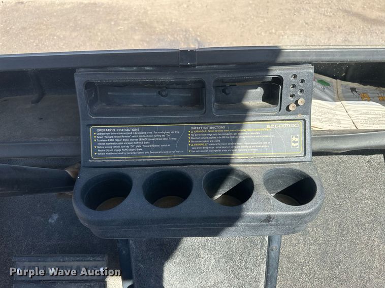 image for item DH1909 Ez-go  golf cart