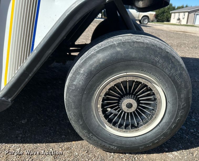 image for item DH1909 Ez-go  golf cart