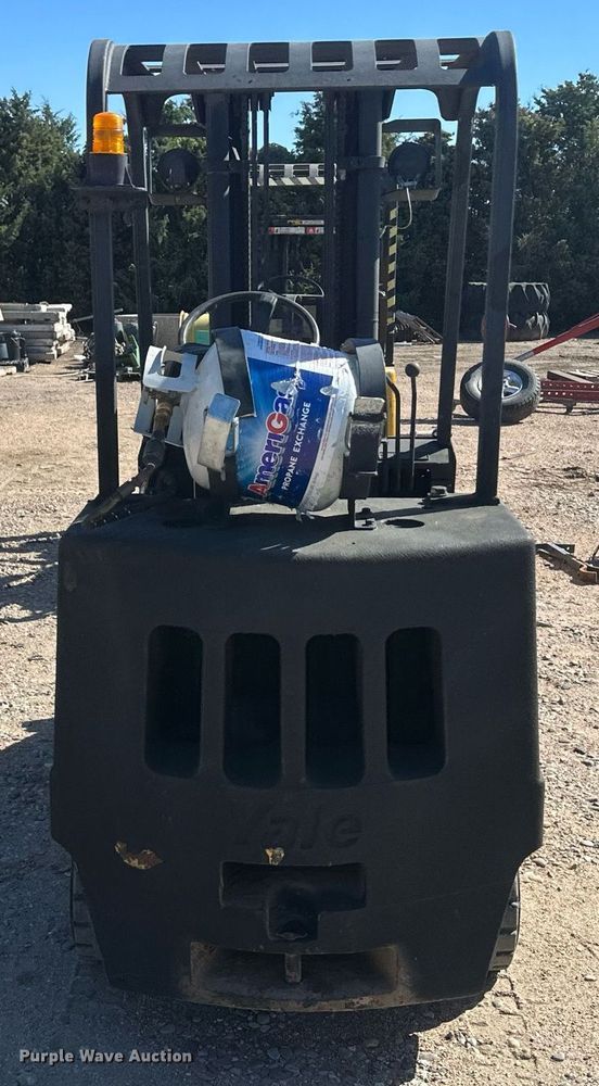 image for item DH1911 Yale GLC040ADNUAE083  forklift