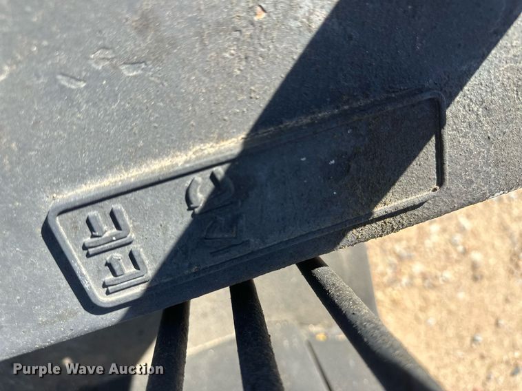 image for item DH1911 Yale GLC040ADNUAE083  forklift