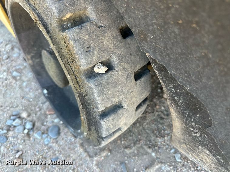 image for item DH1911 Yale GLC040ADNUAE083  forklift