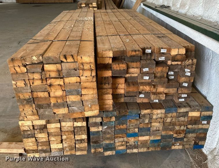 image for item DH1912 (270) pieces of lumber