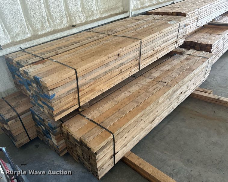 image for item DH1915 (250) pieces of 2" x 4" x 8' lumber