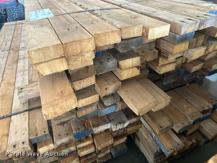 image for item DH1915 (250) pieces of 2" x 4" x 8' lumber