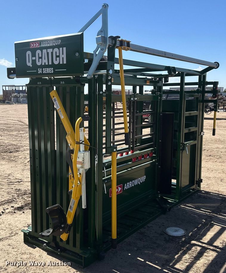 image for item DH1917 Arrowquip Q-Catch 54 series  livestock squeeze chute