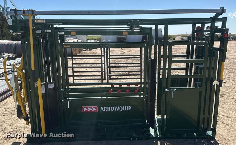 image for item DH1917 Arrowquip Q-Catch 54 series  livestock squeeze chute